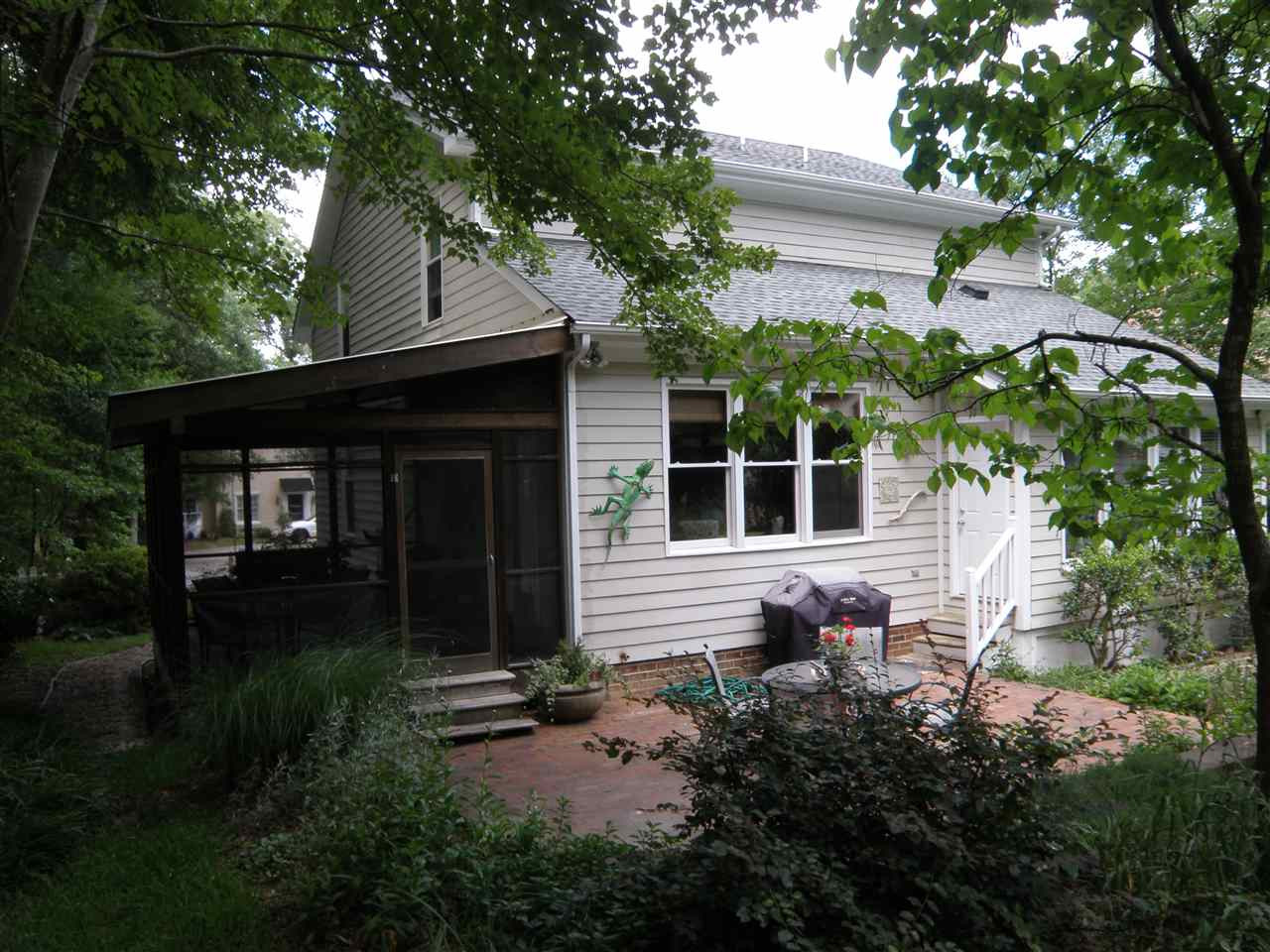 3303 Clark Avenue Raleigh, NC 27607 - Photo 4 of 25 Photo 4
