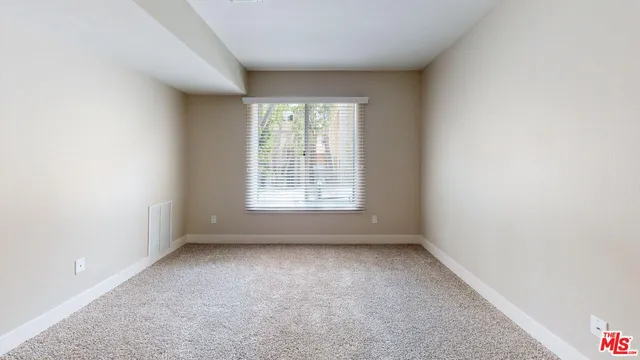 $3,068 | 151 East Holly Street, Unit 2407, Pasadena, CA 91103