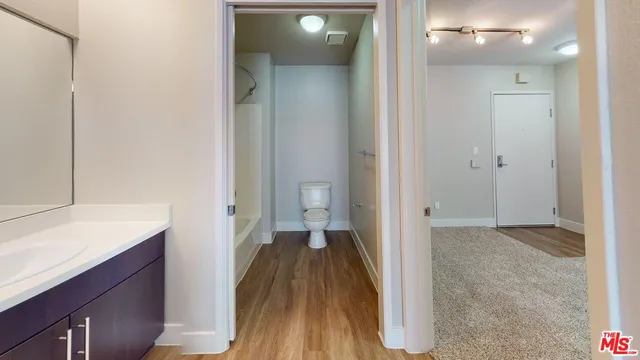 $3,068 | 151 East Holly Street, Unit 2407, Pasadena, CA 91103