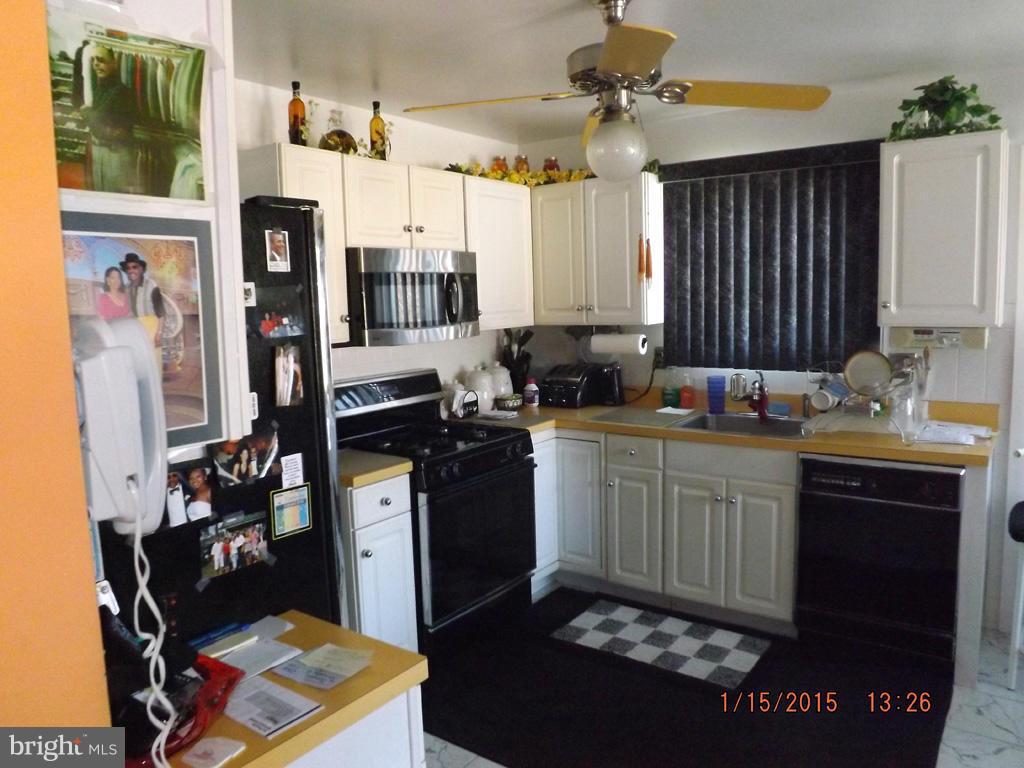 9701 Eustice Road Randallstown, MD 21133 - Photo 3 of 27 Kitchen