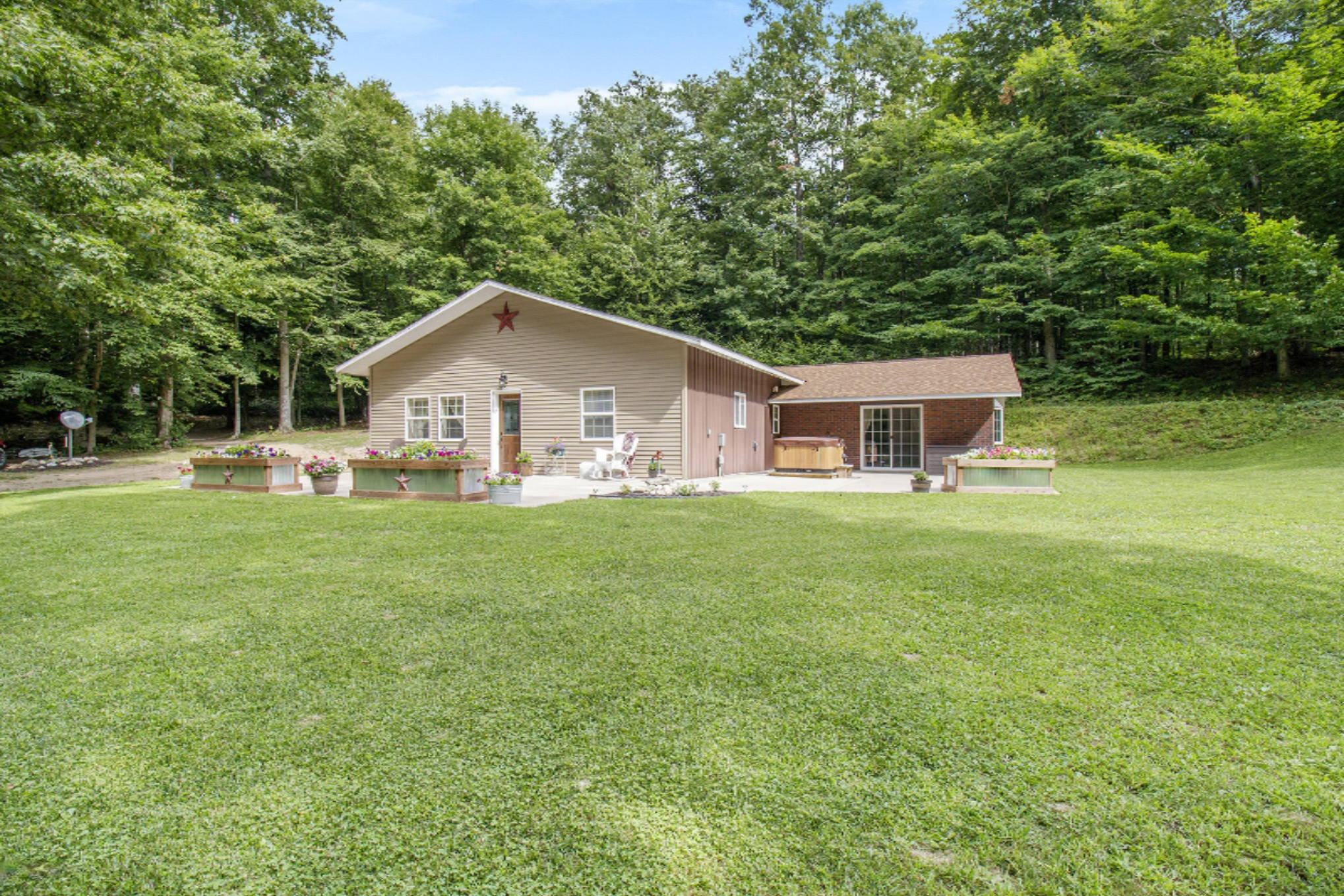 7171 West Deer Road Mears, MI 49436 - Photo 1 of 45 IMG_9897