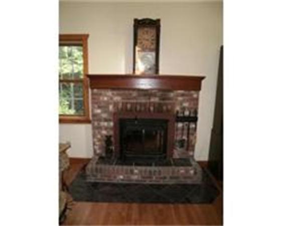 41 Montgomery Road Southampton, MA 01073 - Photo 11 of 28 Gallery Image 11