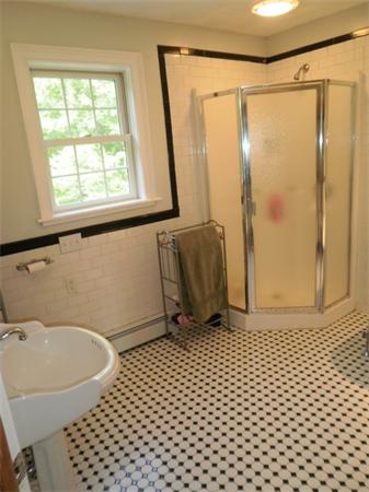 41 Montgomery Road Southampton, MA 01073 - Photo 20 of 28 Gallery Image 20
