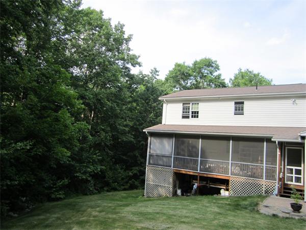41 Montgomery Road Southampton, MA 01073 - Photo 3 of 28 Gallery Image 3