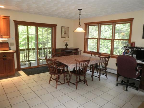 41 Montgomery Road Southampton, MA 01073 - Photo 8 of 28 Gallery Image 8