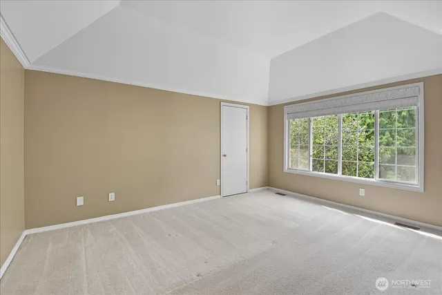 $4,585 | 22512 76th Avenue Southeast, Woodinville, WA 98072