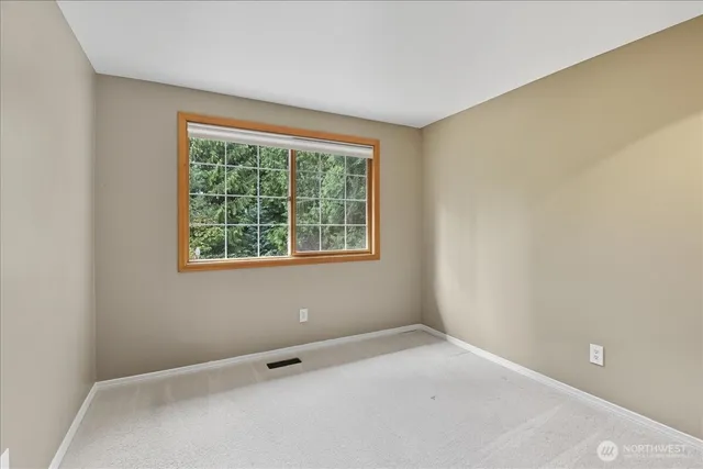 $4,585 | 22512 76th Avenue Southeast, Woodinville, WA 98072