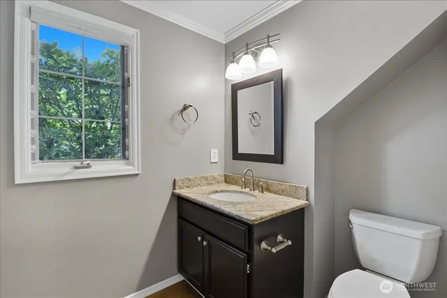 $4,585 | 22512 76th Avenue Southeast, Woodinville, WA 98072