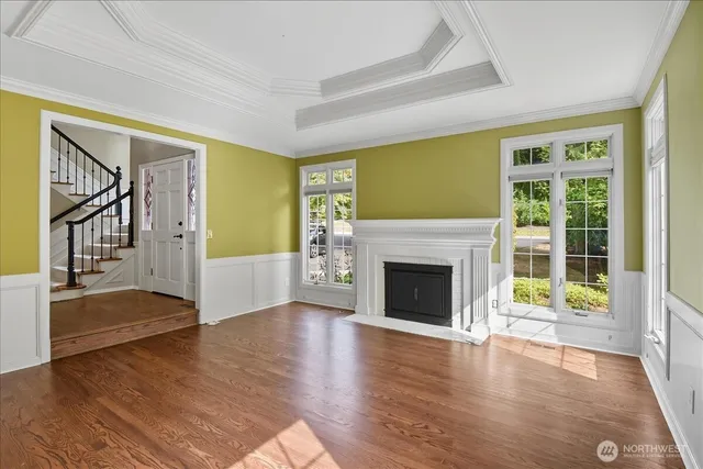 $4,585 | 22512 76th Avenue Southeast, Woodinville, WA 98072