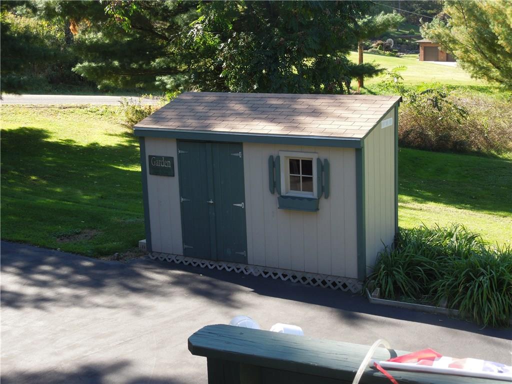 2000 Kentucky Lane Rochester, PA 15074 - Photo 22 of 25