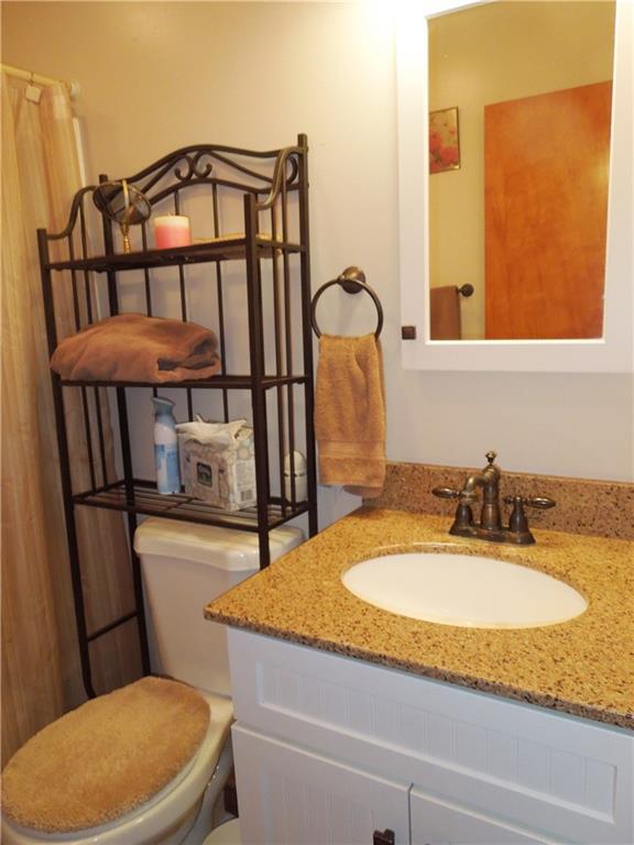 2000 Kentucky Lane Rochester, PA 15074 - Photo 10 of 25