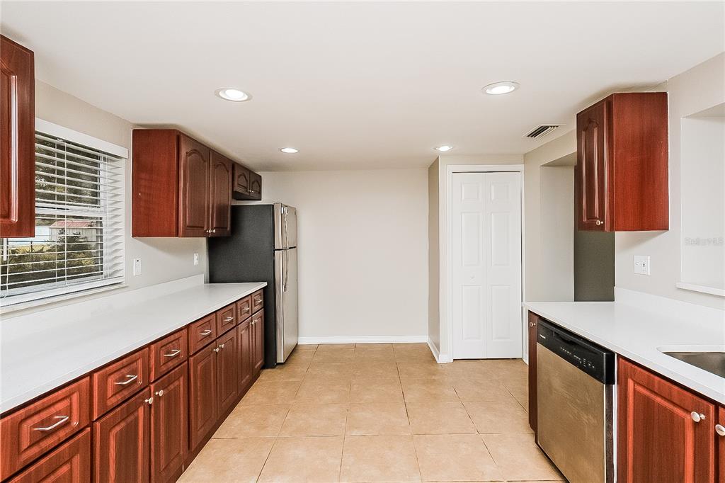 3914 Pensdale Drive New Port Richey, FL 34652 - Photo 5 of 16