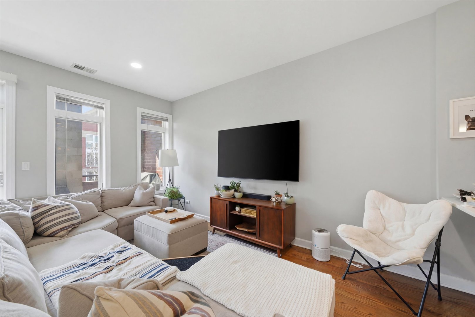 2114 West Rice Street, Unit 4 Chicago, IL 60622 - Photo 7 of 25