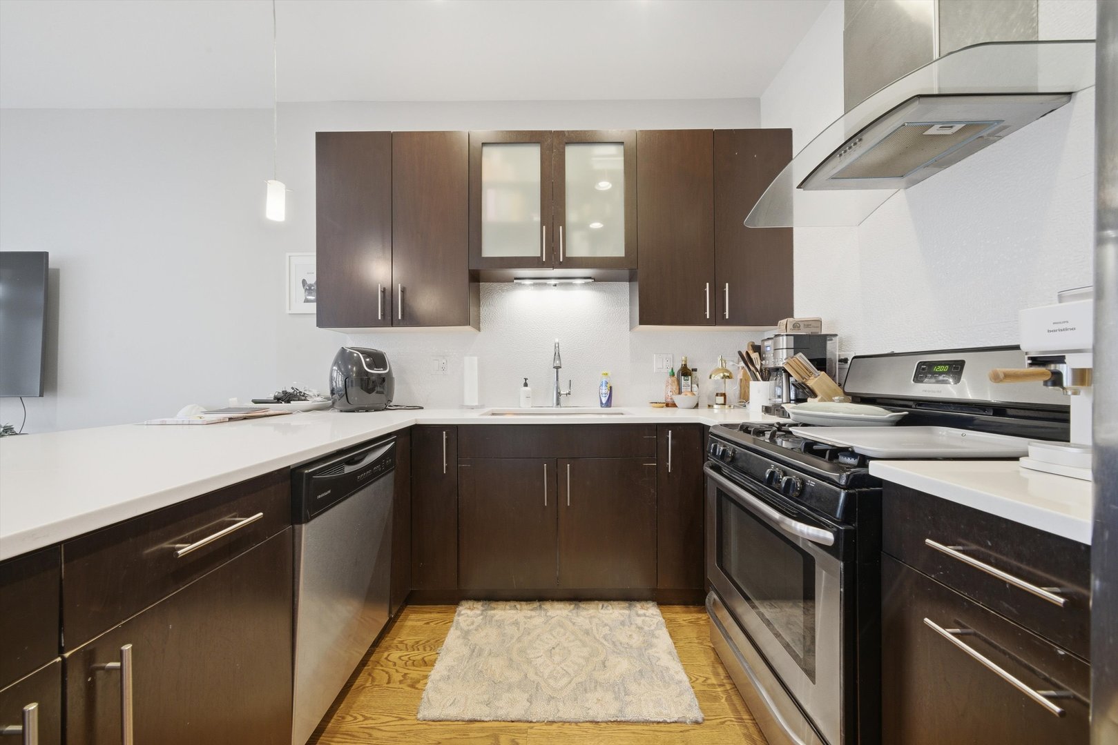 2114 West Rice Street, Unit 4 Chicago, IL 60622 - Photo 10 of 25