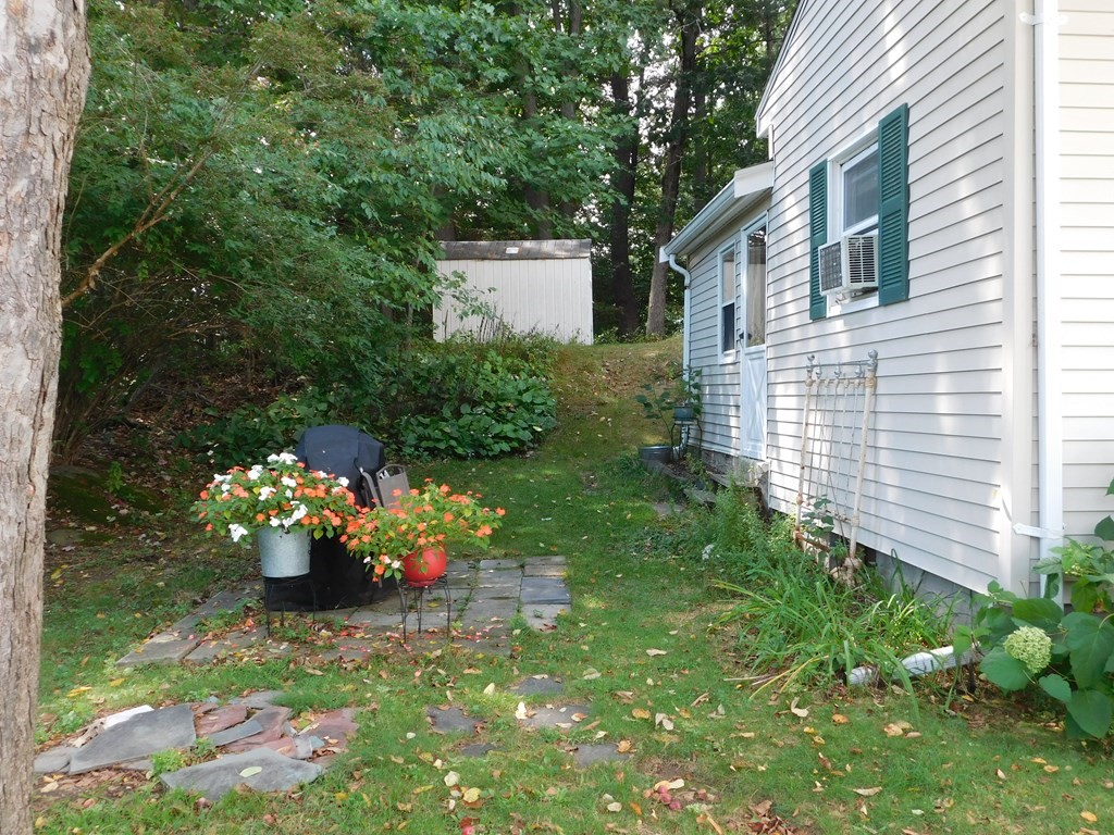 21 Waterman Road Auburn, MA 01501 - Photo 12 of 12 Gallery Image 12