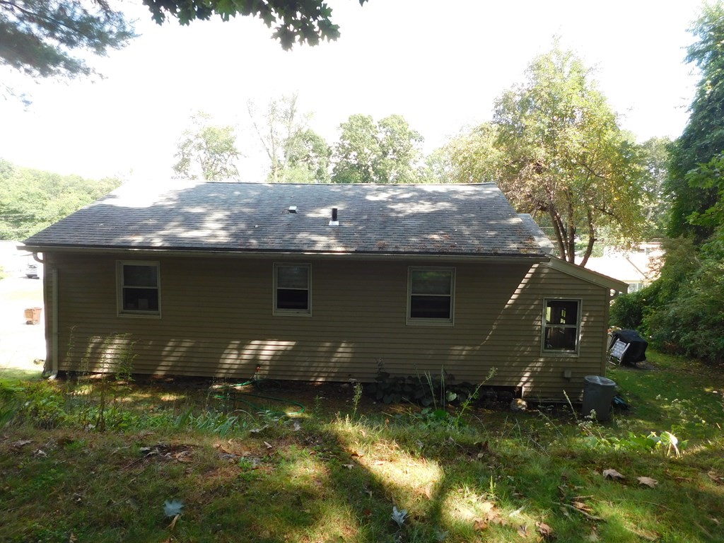 21 Waterman Road Auburn, MA 01501 - Photo 10 of 12 Gallery Image 10