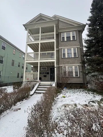 $1,975 | 412 Grafton Street, Unit 3, Worcester, MA 01604