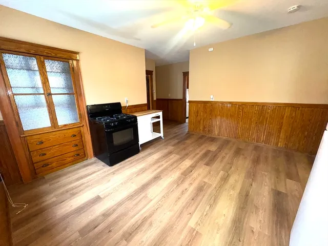 $1,975 | 412 Grafton Street, Unit 3, Worcester, MA 01604