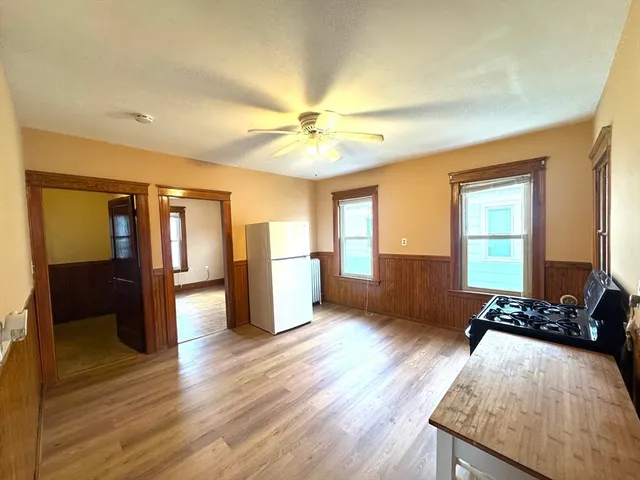 $1,975 | 412 Grafton Street, Unit 3, Worcester, MA 01604