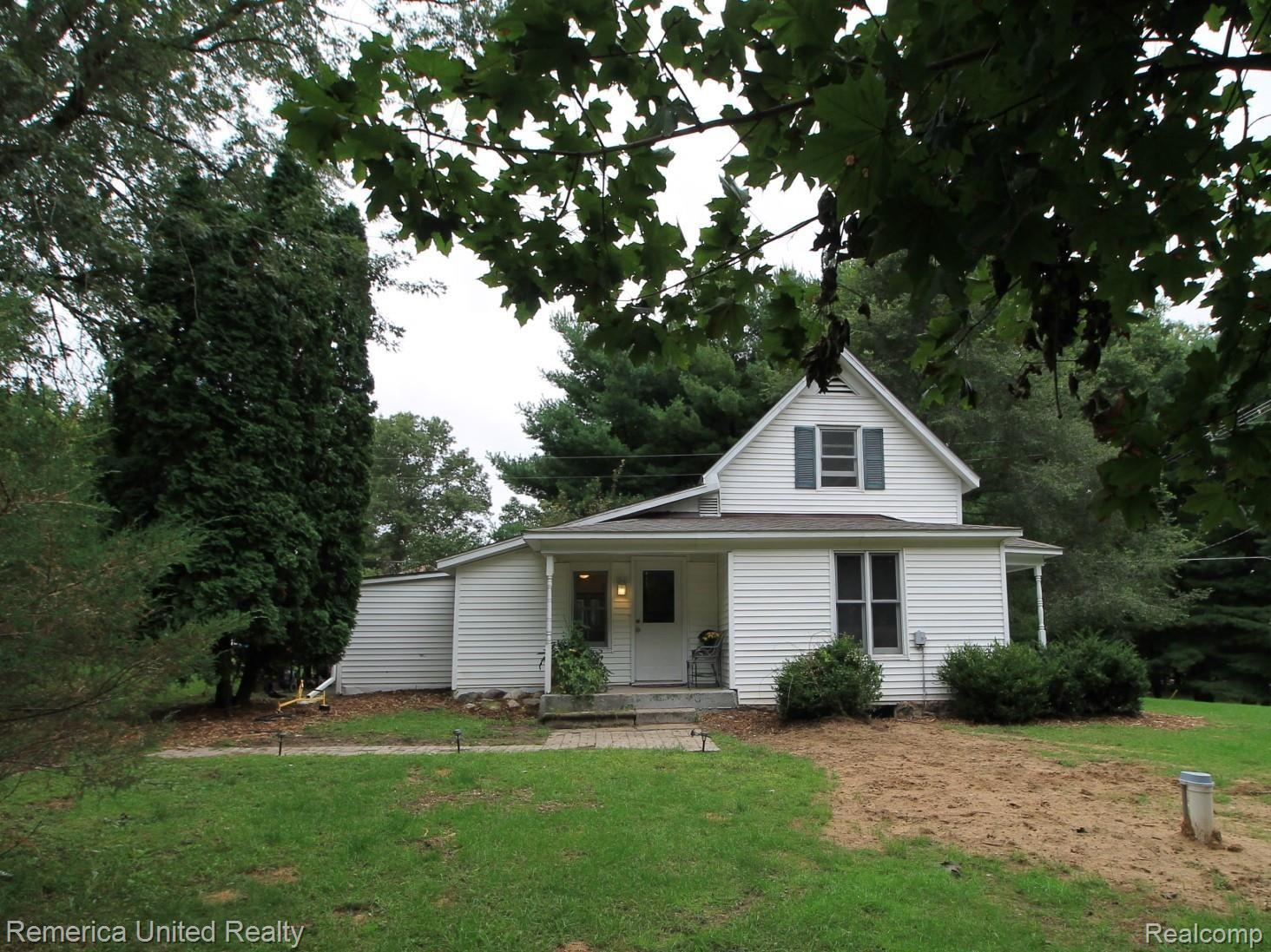2675 Mason Road Howell, MI 48843 - Photo 5 of 46 IMG_1854.JPG