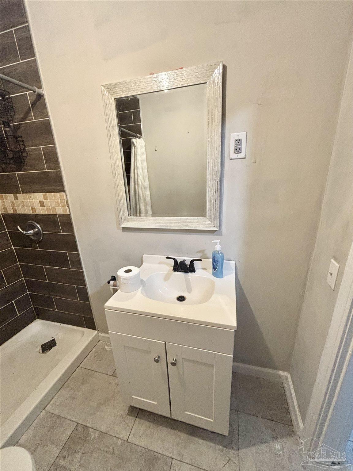 4832 West Spencer Field Road Pace, FL 32571 - Photo 21 of 30 Gallery Image 21