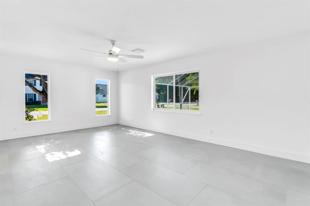 12865 Kingsway Road Wellington, FL 33414 - Photo 12 of 28