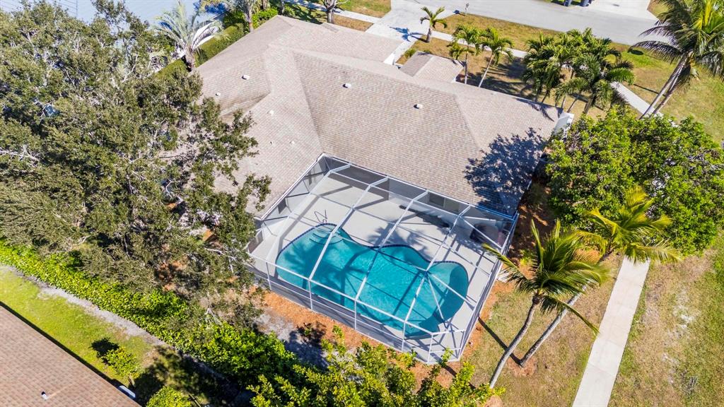 12865 Kingsway Road Wellington, FL 33414 - Photo 2 of 28