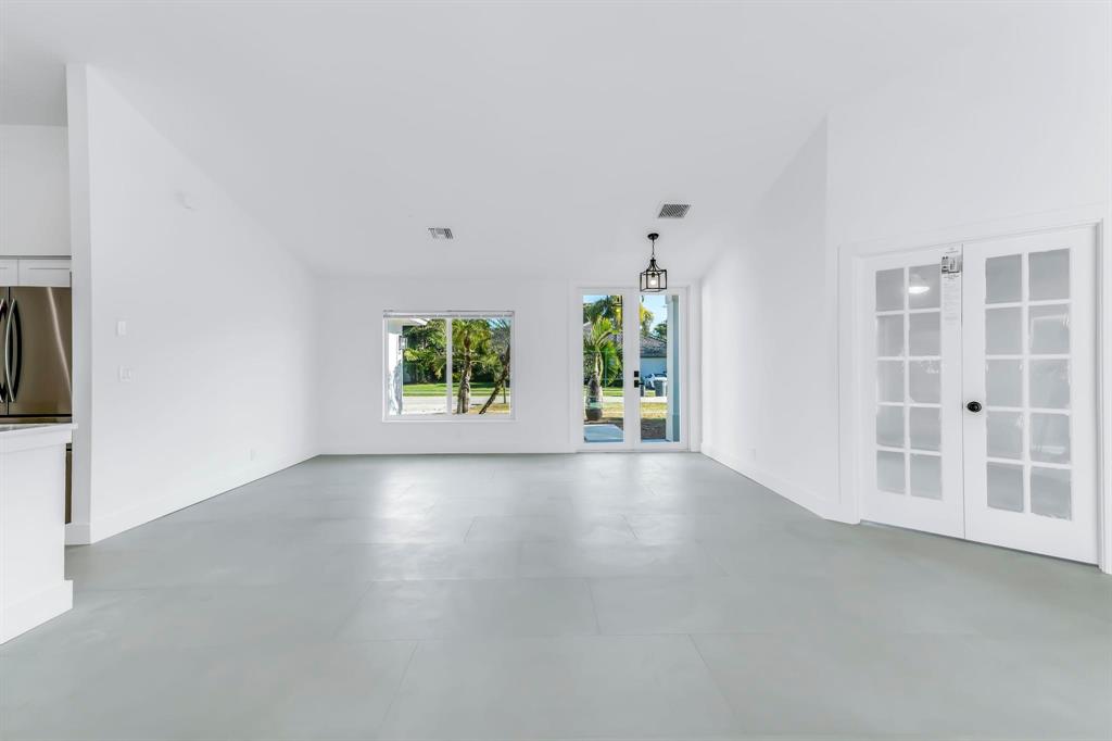 12865 Kingsway Road Wellington, FL 33414 - Photo 6 of 28