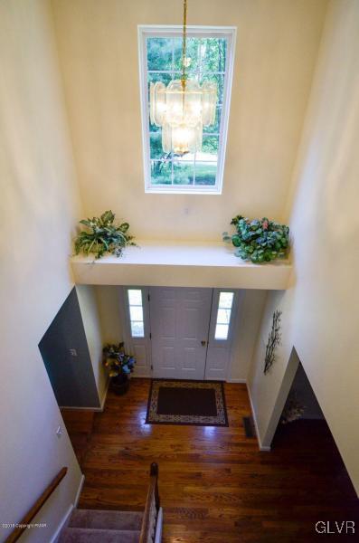 123 Valley Road West Kunkletown, PA 18058 - Photo 8 of 34 Foyer