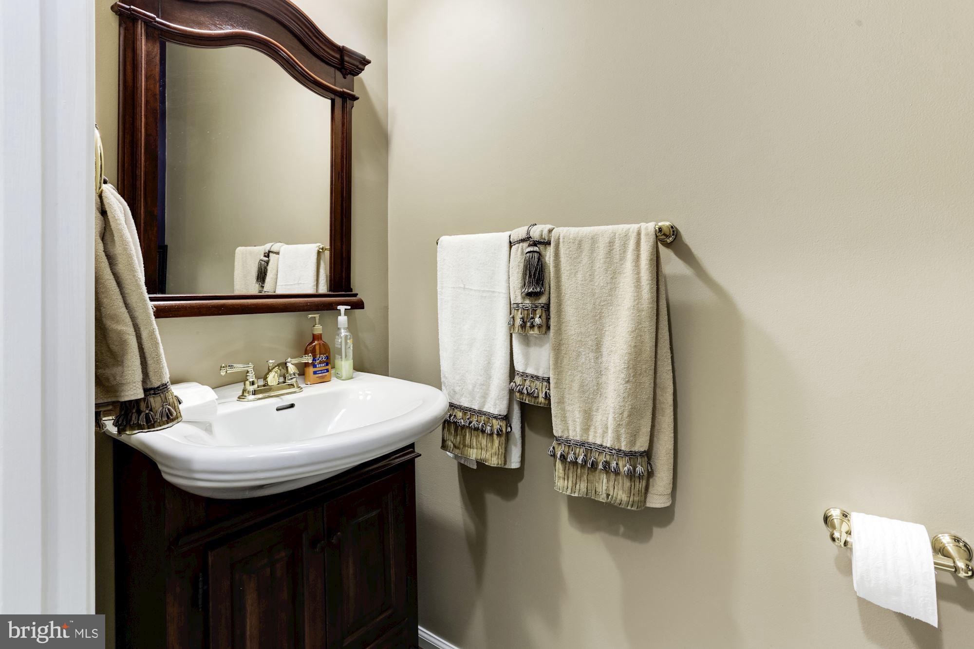1847 Country Run Way Frederick, MD 21702 - Photo 8 of 55 Gallery Image 8