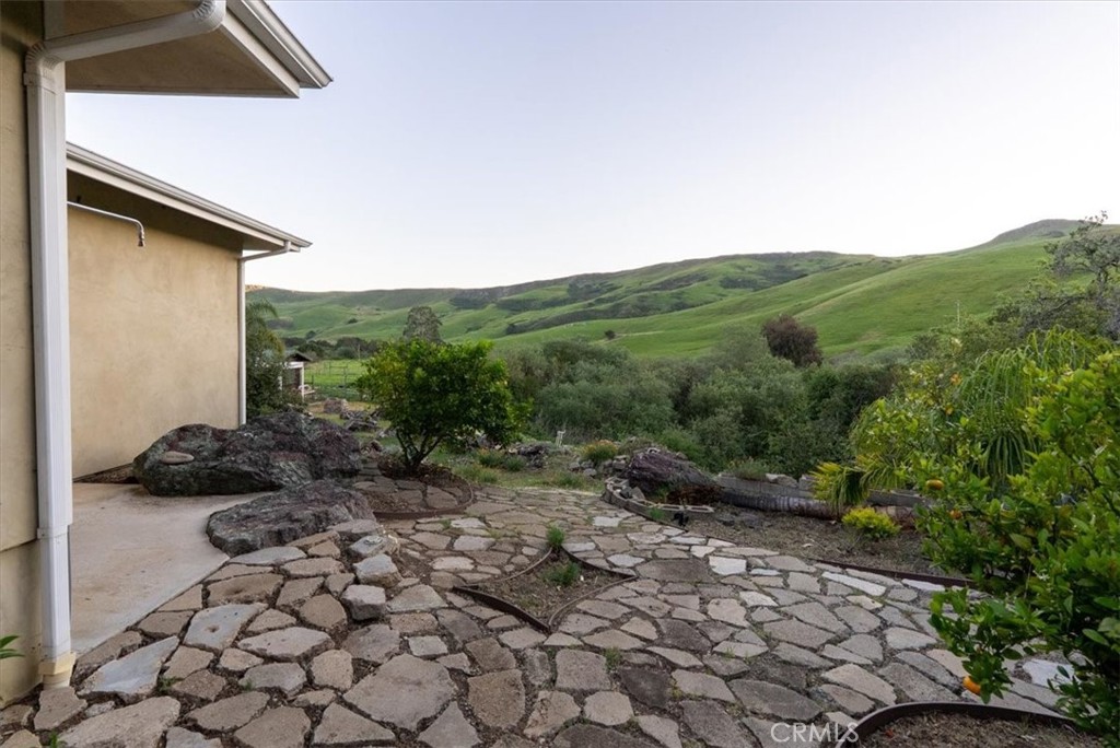 1677 Rising Star Place Cayucos, CA 93430 - Photo 41 of 64