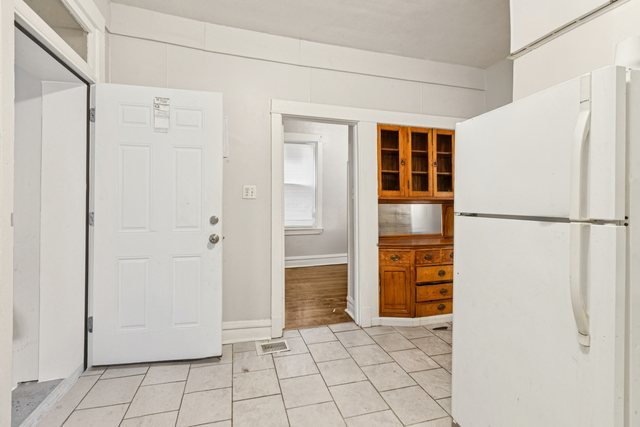 1912 South Harding Avenue Chicago, IL 60623 - Photo 5 of 16 a view of an empty room