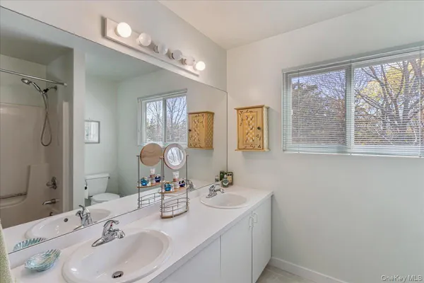 $55,000 | Undisclosed Address, Westhampton, NY 11977