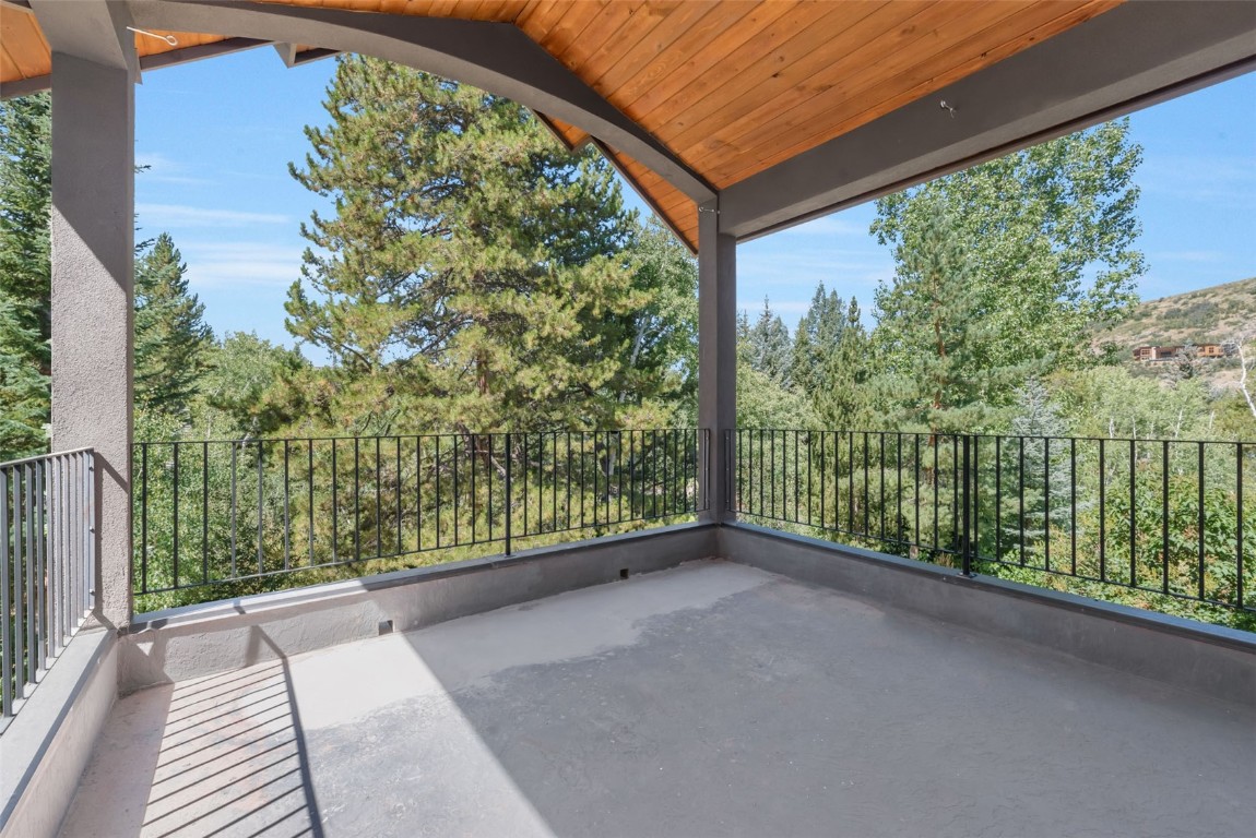 2911 Inverness Way Steamboat Springs, CO 80487 - Photo 24 of 43 a view of a garden from a balcony