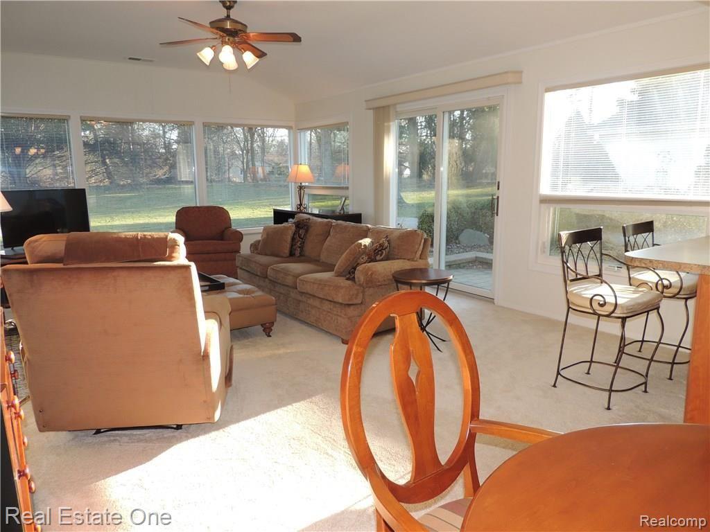 2301 Kingsford Road Rochester Hills, MI 48309 - Photo 6 of 16