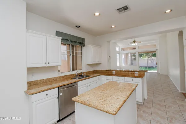 $2,250 | 1375 West Musket Way, Chandler, AZ 85286