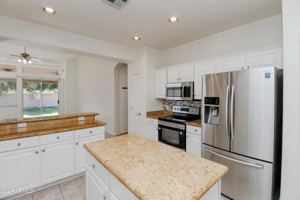 $2,250 | 1375 West Musket Way, Chandler, AZ 85286