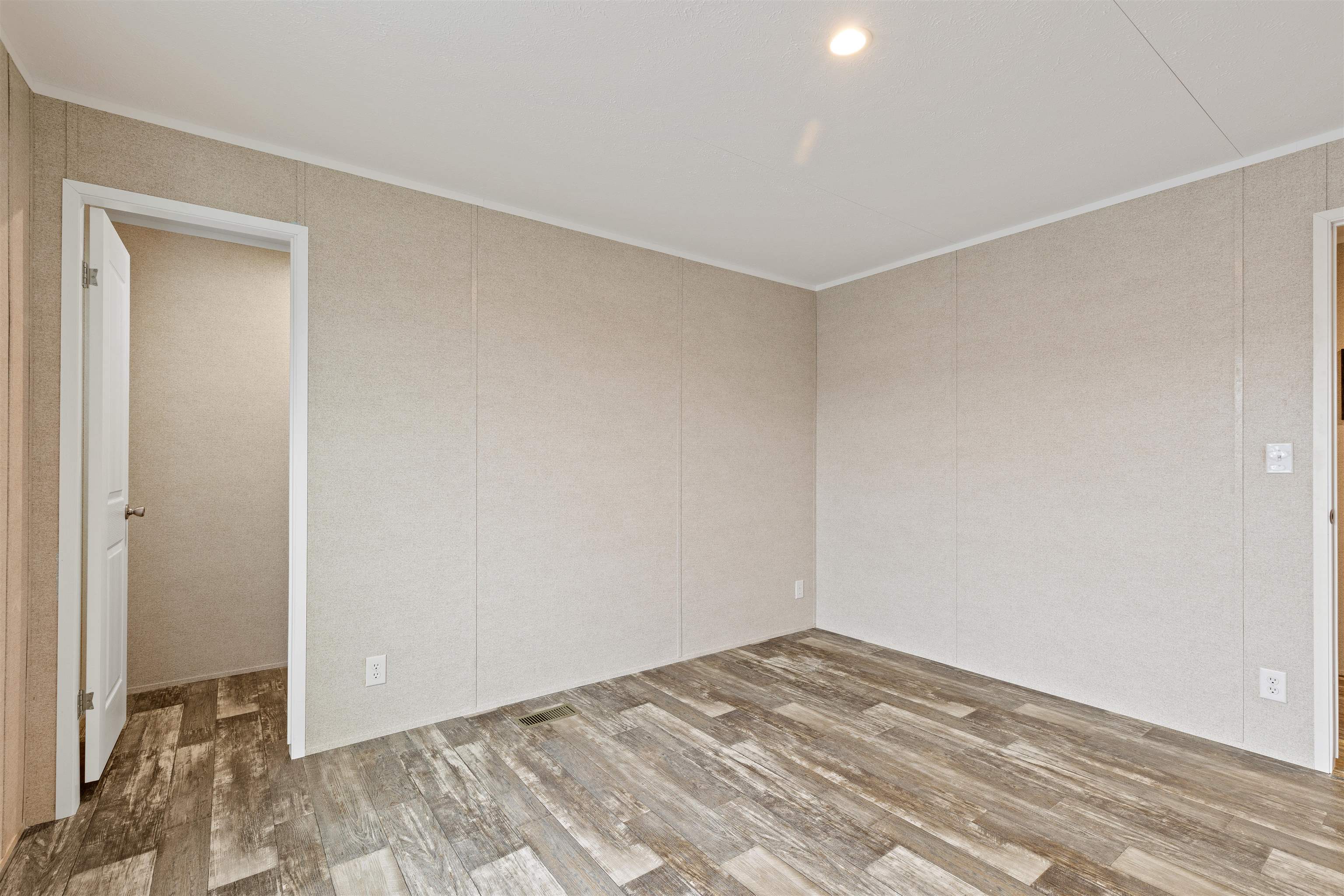 56 Third Street Barrington, NH 03825 - Photo 27 of 35
