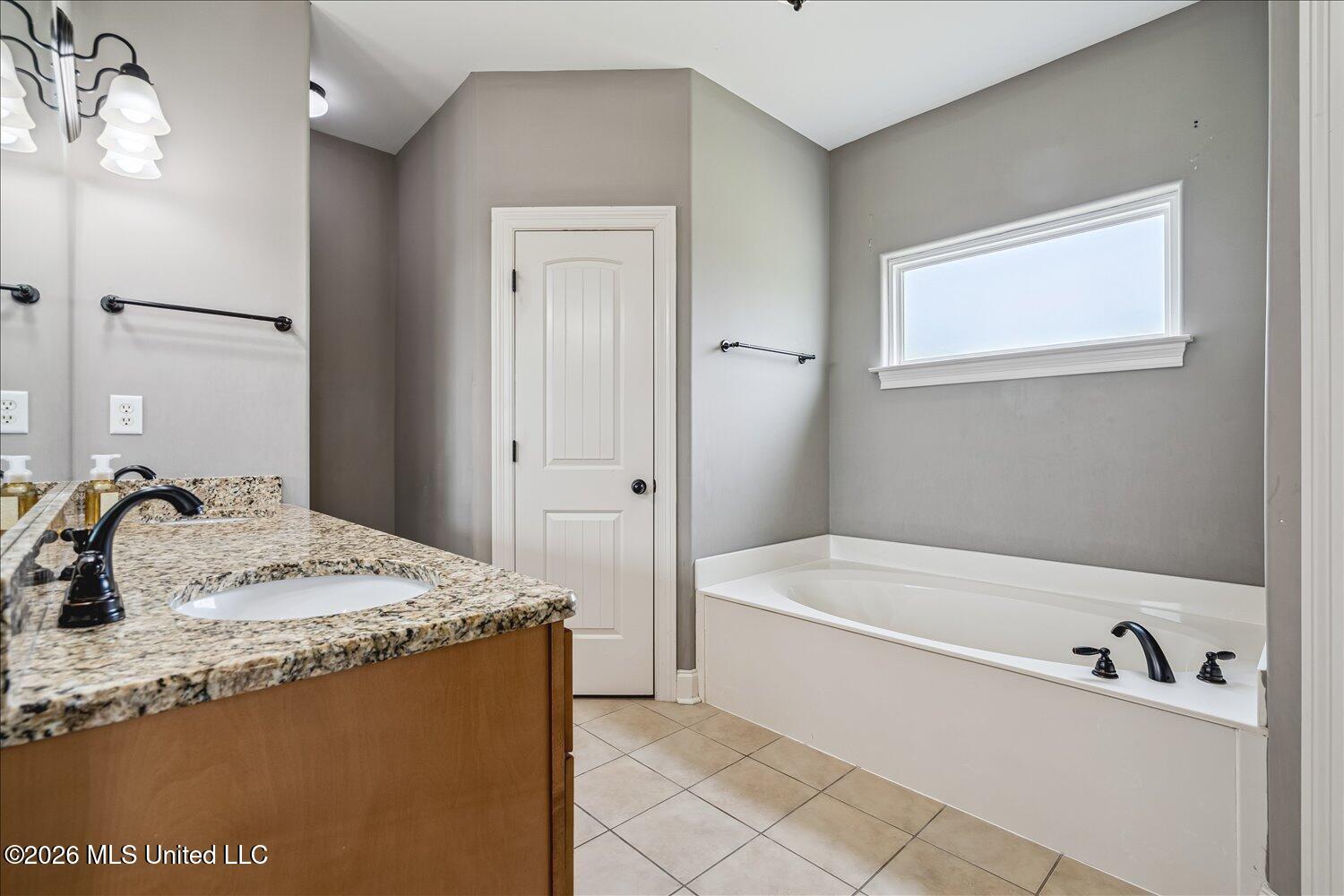 3033 Raspberry Red Cove Southaven, MS 38672 - Photo 15 of 29 15-3078054mi-16-3033 Raspberry Red Cv