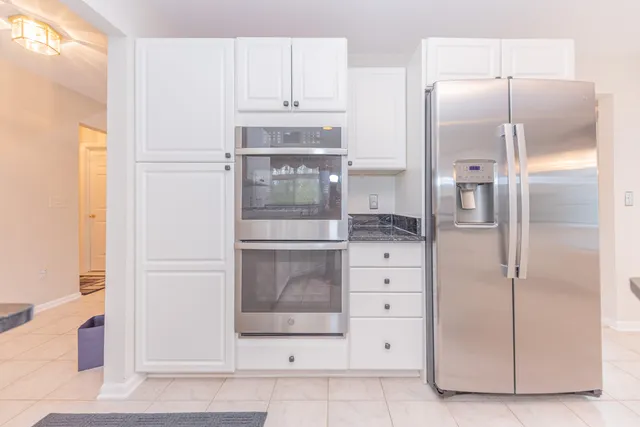 $625,000 | 17200 Lake View Circle, Unit 37, Northville, MI 48168