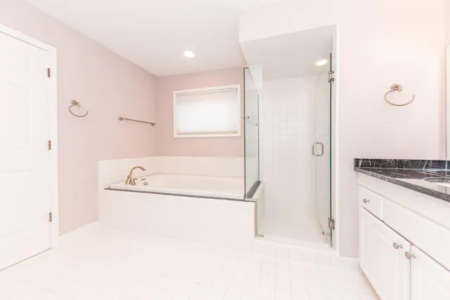 $625,000 | 17200 Lake View Circle, Unit 37, Northville, MI 48168