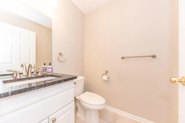 $625,000 | 17200 Lake View Circle, Unit 37, Northville, MI 48168