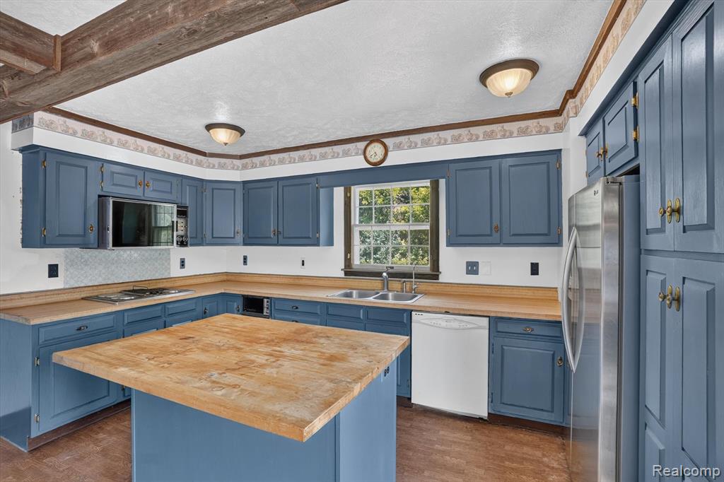 3760 Webberville Road Williamston, MI 48895 - Photo 12 of 80 Gallery Image 12