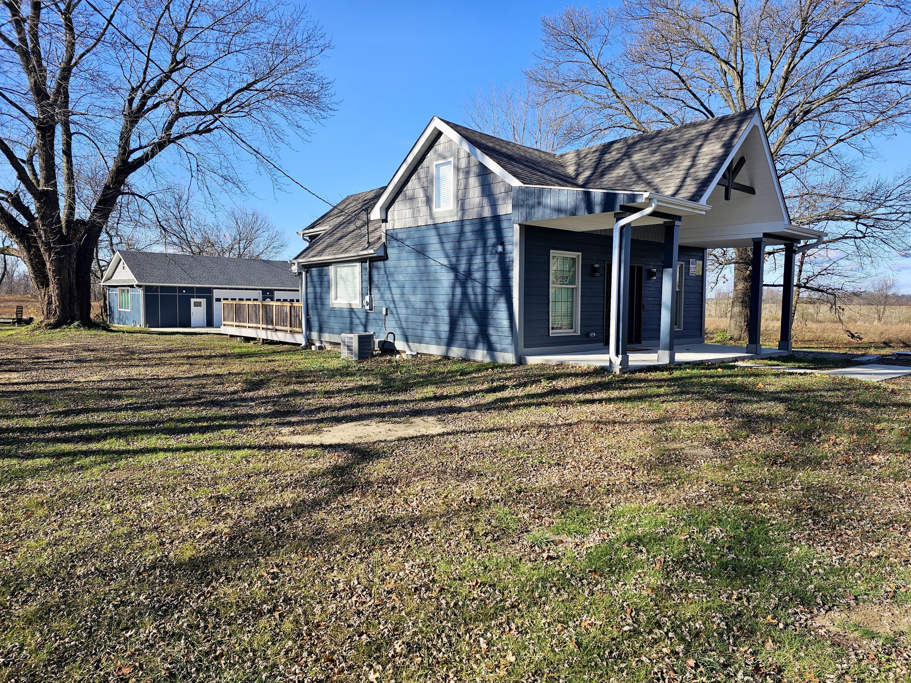 1982 South Benton Center Road Benton Harbor, MI 49022 - Photo 3 of 39 20241126_135203