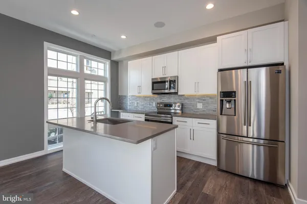 $2,200 | 1340 South 13th Street, Unit 1C, Philadelphia, PA 19147
