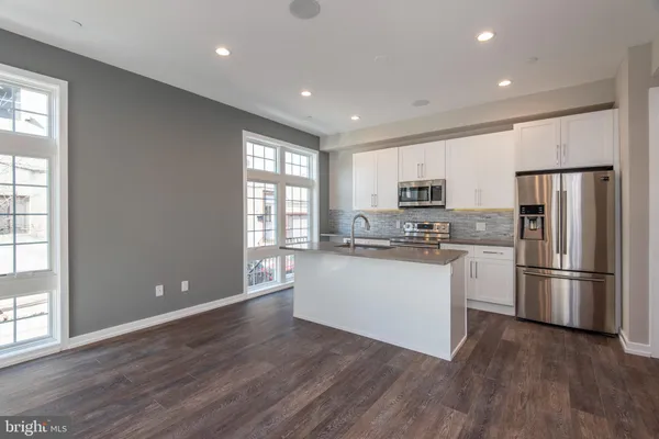 $2,200 | 1340 South 13th Street, Unit 1C, Philadelphia, PA 19147