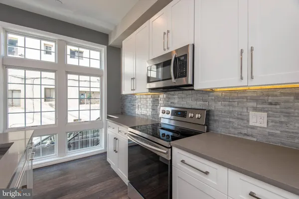$2,200 | 1340 South 13th Street, Unit 1C, Philadelphia, PA 19147