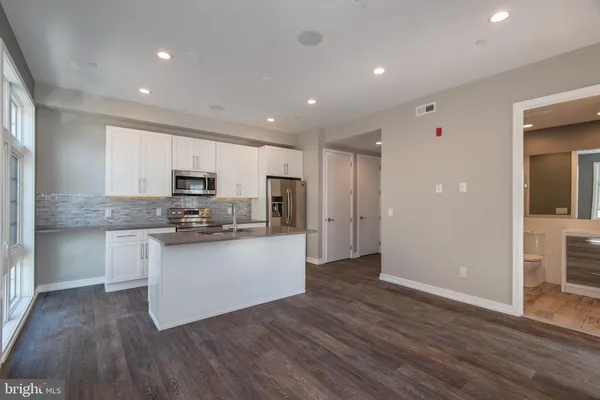 $2,200 | 1340 South 13th Street, Unit 1C, Philadelphia, PA 19147