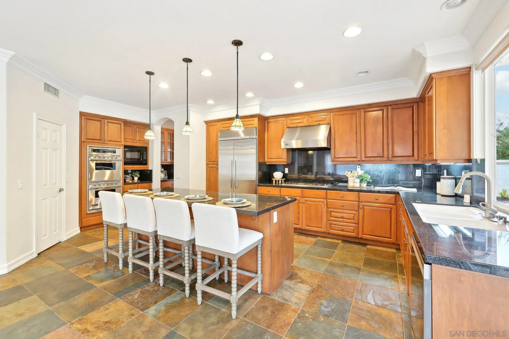 11781 Treadwell Drive Poway, CA 92064 - Photo 12 of 63