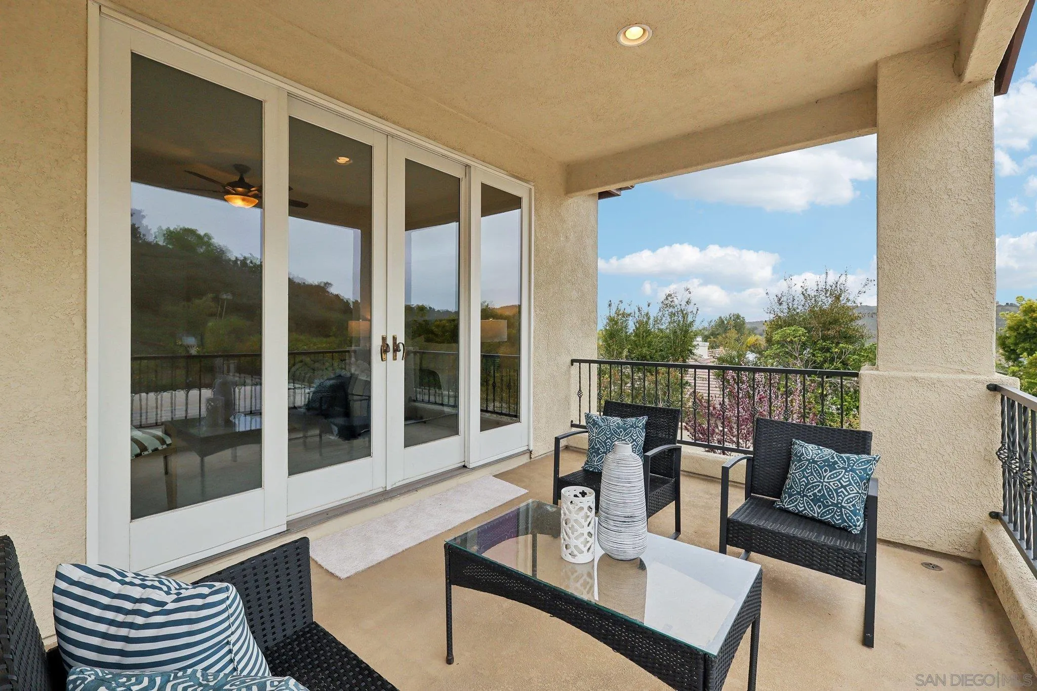 11781 Treadwell Drive Poway, CA 92064 - Photo 35 of 63 a living room with furniture and a large window